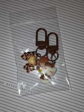 2 #LeopardPrint Cat #Keychain Set #hellokittyb